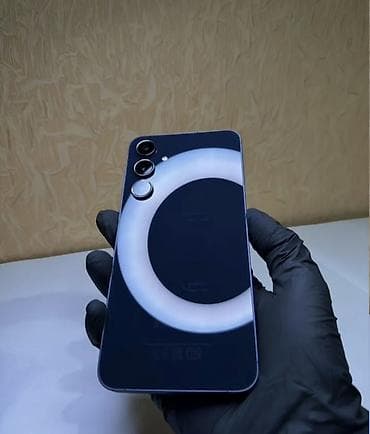 TV və video: Samsung Galaxy S23, rəng - Göy — 7