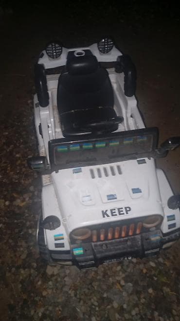 Uşaq üçün elektrikli oyuncağ maşın – Jeep üslubunda - Rəng: ağ-qara -