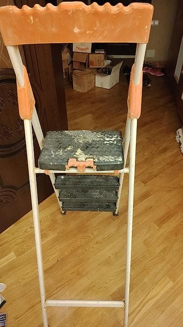 nərdivan: Beşpilləli qatlanan nərdivan - Material: möhkəm metal karkas, yuxarı — 5