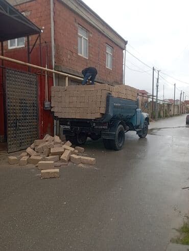 taksi ucun maşınlar: Yükdaşıma üçün ZIL tipli mətanətli yük avtomobili. Xüsusiyyətlər: - — 10