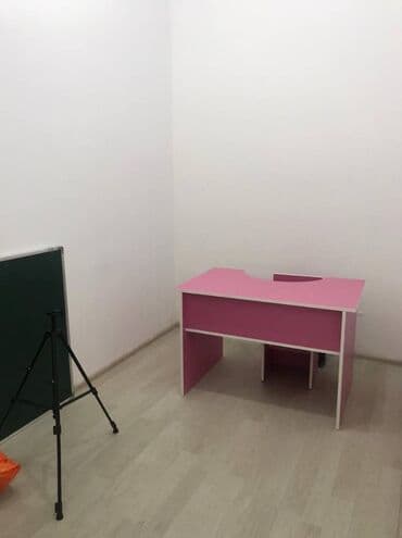 qurtuluş 93 obyekt satilir: Xətai rayonu,37 saylı polis bölməsi yaxınlığında,sahəsi 135kv olan — 19