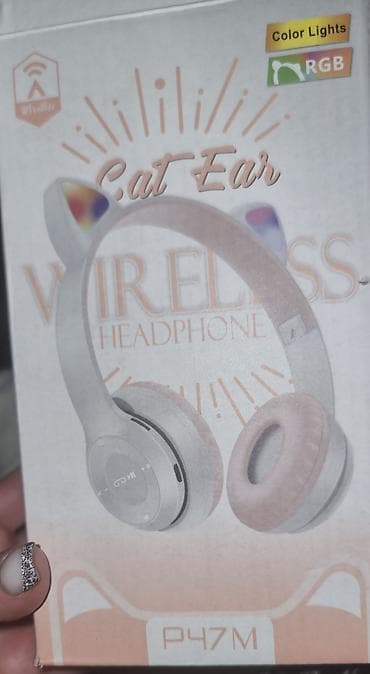 P47M Cat Ear simsiz qulaqlıq - Dizayn: başlıqda pişik qulaqları ilə
