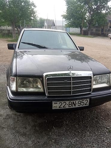 maşınlar satisi: Mercedes-Benz sedan – W124 seriyası - Kuzov: 4 qapılı sedan, qara — 2