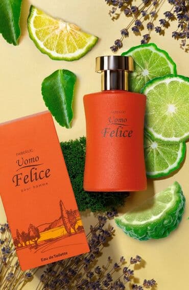 yunan lavandası: İyul ayının bazar günü günortadan keçmişdi. Çevik Vespa köhnə Siciliya — 1