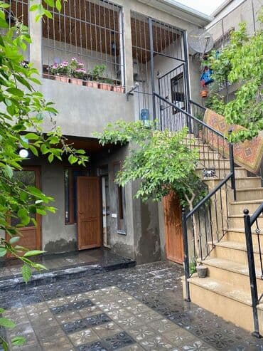 yeni günəşlidə satılan evlər: Fərdi yaşayış evi, iki mərtəbəli, geniş həyəti və terraslı. Evin — 4