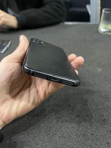 ayfon 7 32: IPhone 11, 64 GB, Qara — 6