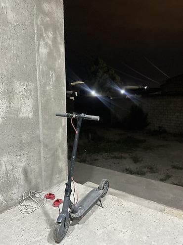 Elektrik skuteri 50 aznliq xerci var cox ucuz satiram tecili pul — 1