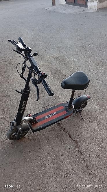 Elektrikli samokatlar: KUGOO M4 elektrik skuter - Güclü ön işıq və siqnal/zəng düyməsi olan — 3
