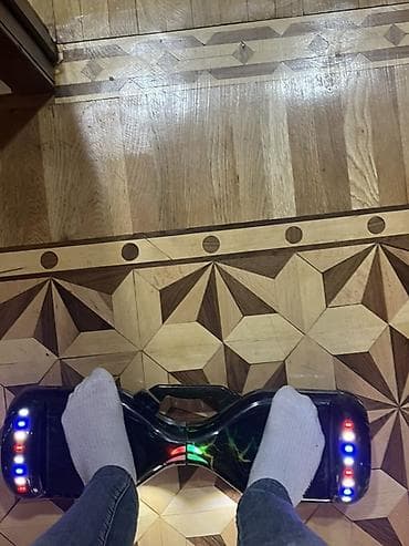 Elektrik hoverboard (özünü tarazlayan skuter) - Korpus: qara rəng