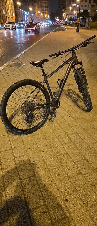 Velosiped ehtiyyat hissələri: Cube hardtail dağ velosipedi Texniki xüsusiyyətlər: - Yüngül və — 3