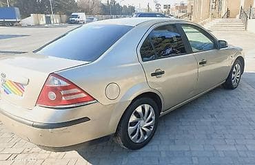 domkrat satilir: Ford Mondeo: 2 l | 2006 il 321000 km Sedan — 4