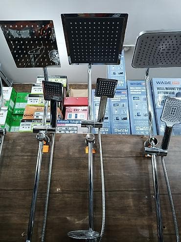 Bu duş başlığı dəsti müasir dizaynı və funksional xüsusiyyətləri ilə