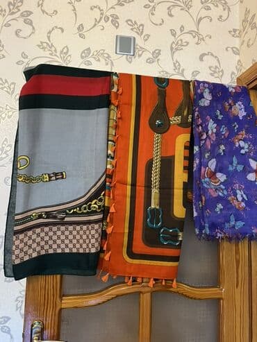 Hicab: Şərflər dəsti – 4 ədəd Təsvir: - Zərif və yüngül şallar/şərflər — 1