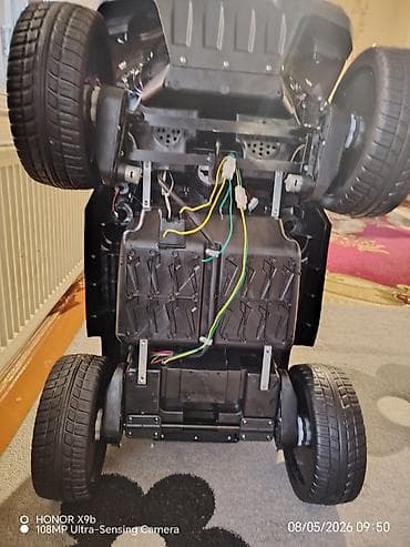 Uşaq üçün elektrikli minik maşını – SUV tipli, iki yerlik görünüşlü — 5
