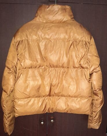 4xl nece razmerdi: Yeni kimidir. Heç yerində defekti yoxdur. M, L razmerədə gedir — 2