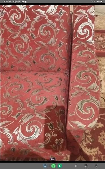 Stul 6 eded biri 25 manat Divan iki kreslo 30 manat guzgu 15 manat — 4