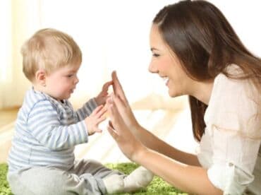 Öz evimdə uşaq baxıram. Oyunlar oynanılırəlavə biliklər öyrədilir