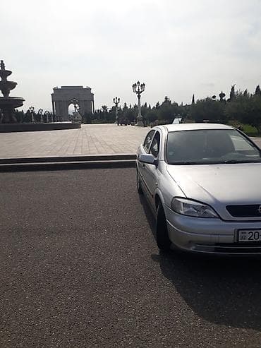 opel astra a h 2008: Opel Astra: 1.6 l | 2000 il 350000 km Sedan — 3