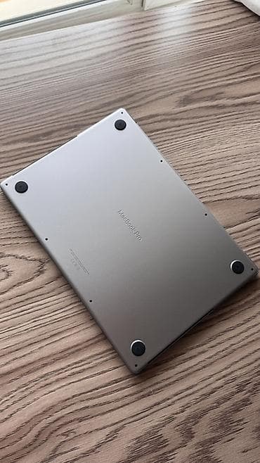 samsung tab s2: Apple MacBook Pro m1.16 inch.Əla vəziyyətdədir. 16gb ram 512gb ssd — 3