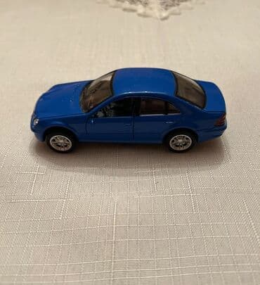 predo 6 nomre: Mersedenz Benz Panaram satılır.Təzədir.Dəmirdir.Ağ,qara,göy rəngi var — 5