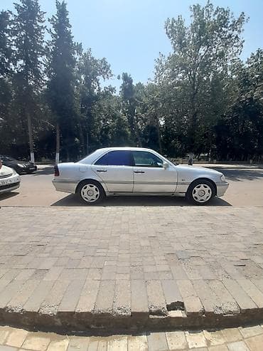 kompressor teh: Mercedes-Benz C-Class: 2.2 l | 1998 il Sedan — 5