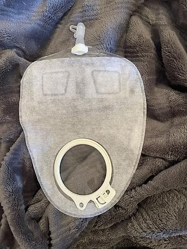 Tibbi məhsullar: 1 denesi adabteri 8 Azndir 55 dik 
Sidik torpası 9 Azn — 2