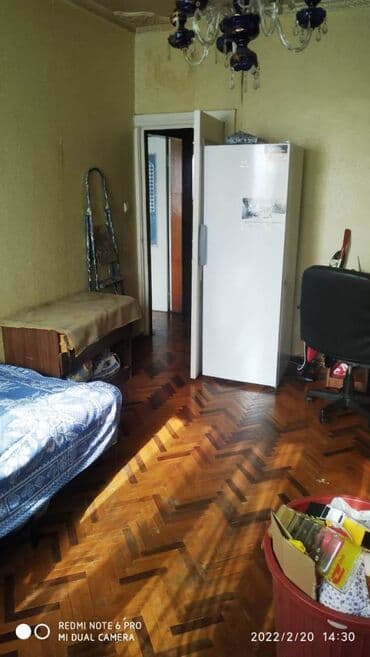 9 ci mikrorayon satilan evler: Bakı, 3 otaqlı, Köhnə tikili, 80 kv. m — 2