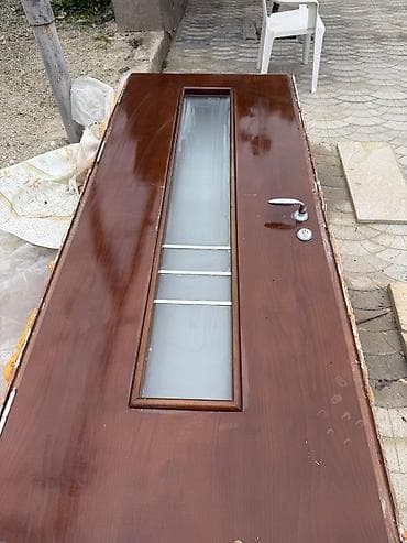 2 el qapilar: Qapı 4 eded biri 70m 90*105. razmer. qapilar.findiq agacindandir 4 — 1