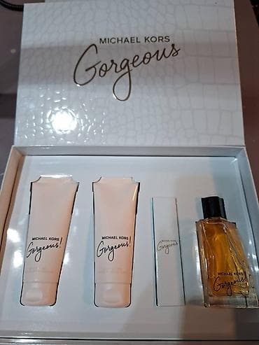 gozelik: Hediyyelik, xoncalig naborlar
Michael Kors brendi
1 eded -170 azn — 2