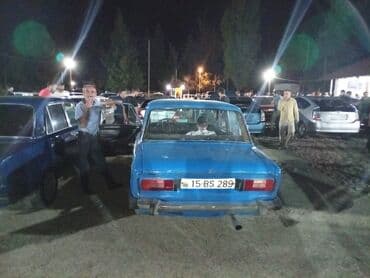 ваза стеклянная прозрачная высокая без узора: VAZ 2106, mavi rəngdə sedan il 1989 xaiş edirem 2025 suallar vermeyin — 3