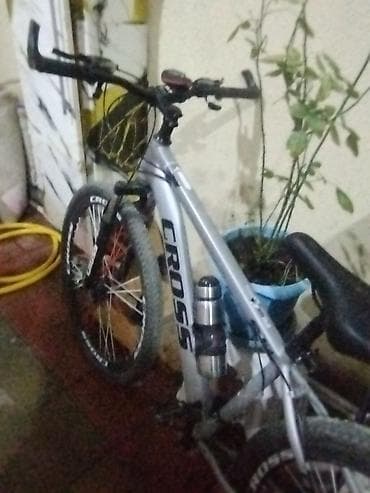 animer velosiped: CROSS dağ velosipedi - Güclü alüminium tipli gövdə, gümüşü rəng - 26" — 1