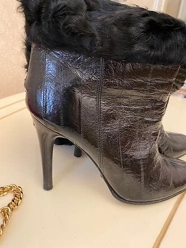 qadın sapaşkiləri: Dolce & Gabbana qadın çəkmələri - Model: dizaltı, hündür dabanlı — 5