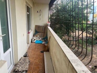 ehmedlide ev: Əhmədlidə Neapol dairəsində Qeneral Mehmandarov küçəsində 9 mertebeli — 8