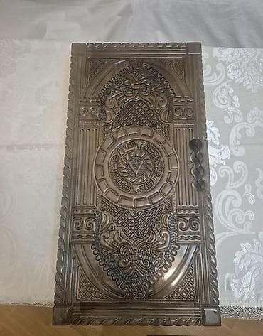 qedim pullar: Təmiz qoz ağacı nərd.əl ilə oyulma.bir əllə qaldırmaq olmur — 3