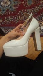 1defe toyda geyinilib,39.5-40olcu lalafo.az -da 1defe toyda geyinilib,39.5-40olcu