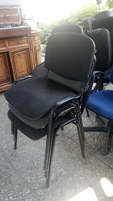 stular: Kreslolar,stollar,ofis mebeli.Mudur kreslosu.Tecili satılır 30 — 6