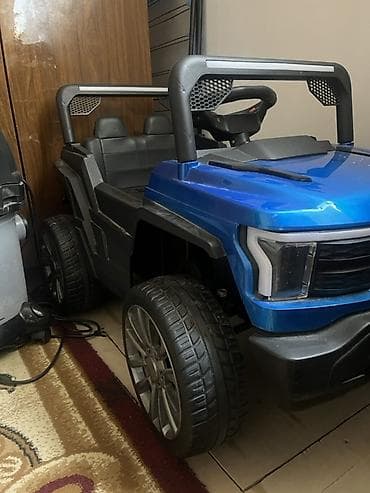 Uşaq üçün elektrikli maşın – mavi rəngli off-road tipli model Pultu