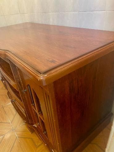 pol ucun dik: Düz TV altlığı, Polkalı, Taxtalı — 1