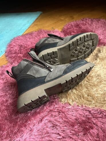 Dəstlər: Uşaq üçün qış botları Razmer:36 - Rəng: boz/qaranlıq boz kombin - — 1