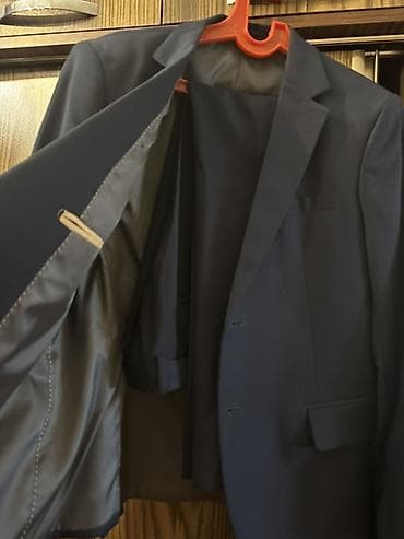 Şəxsi əşyalar: Tünd lacivərt klassik kişi pencəyi Nişan üçün almışdım sadəcə 1 dəfə — 2