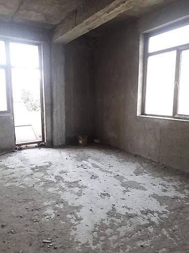 Mənzillərin satışı: Satılır –4 mertebeli binani 3 cu mertebesi 122 kv kupca 3 otaq Hezi — 5