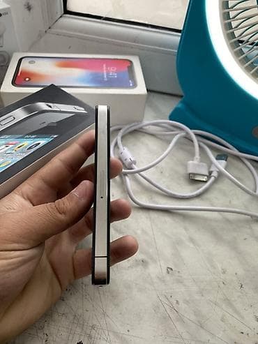 ayfon 6es: IPhone 4, Qara — 5