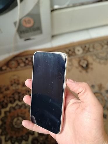 hp mini: IPhone 14, Ağ, Face ID — 1