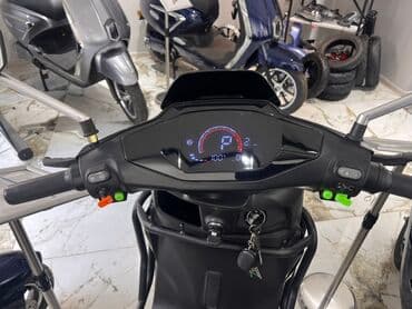 Kvadrosikllar: - skuter — 4