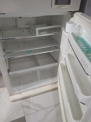 2 qapılı LG Soyuducu Satılır, rəng - Ağ, Dispenserli