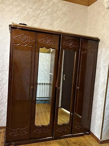 Klassic üslublu 4 qapılı geyim dolabı. TƏCİLİ SATILIR✅ Hündürlük — 1