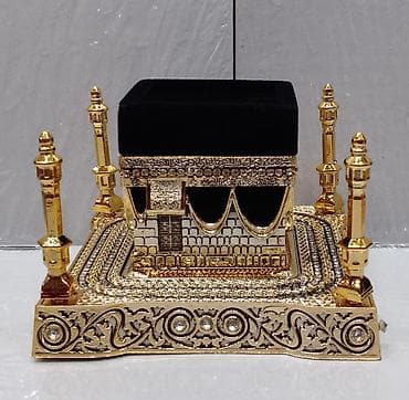 Ручки: Suvenirler keramika. qiymetler 50 manatdan baslayir. 75 manata — 2