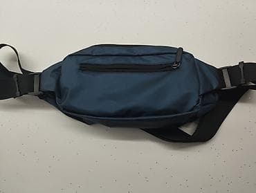 İdman və istirahət: Calvin Klein kəmər/çiyin çantası – tünd mavi - Minimalist dizayn, ön — 3