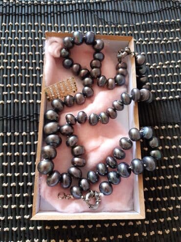 qara brilyant: Təbii Mirvari dəsti biyunbağı və golbag — 1