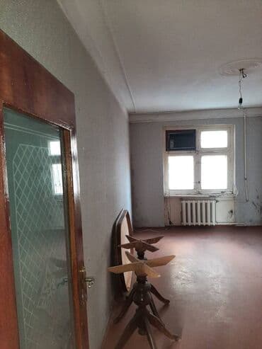 əhmədlidə 3 otaqlı evlər: Bakı, 2 otaqlı, Köhnə tikili, m. Əhmədli, 60 kv. m — 1